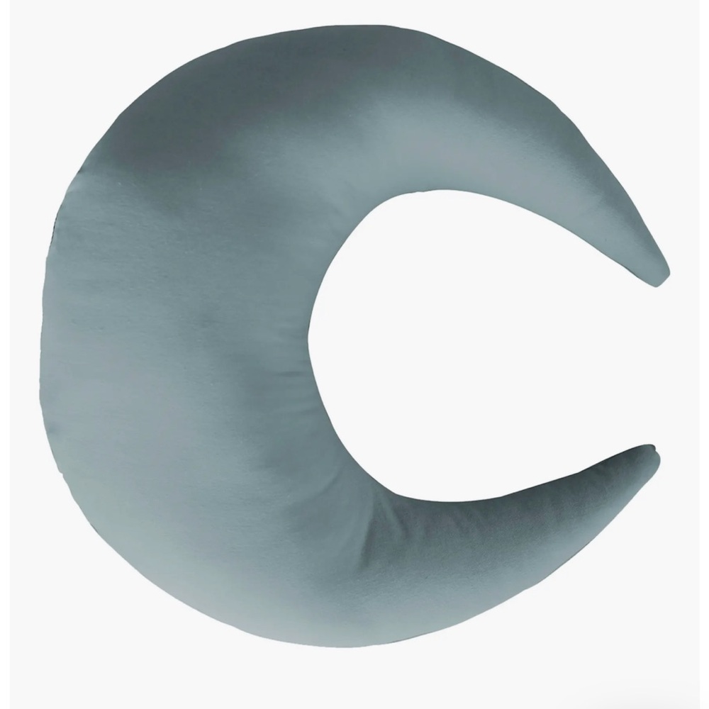 Snuggle Me Organic nursing pillow with additional cover
